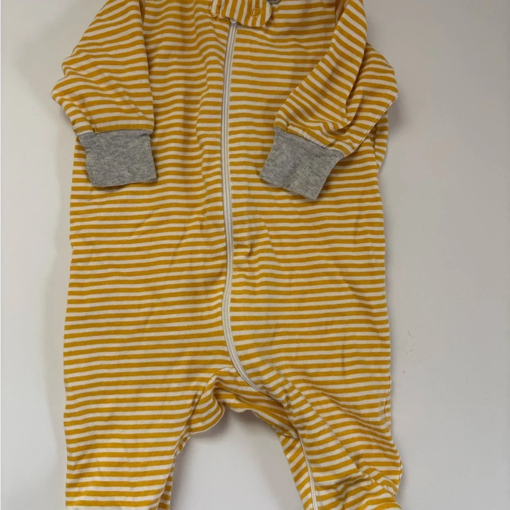 Cozy Kids Footies Set in Gray, Yellow, and White